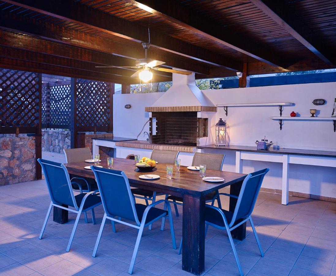Villa Tamara Vlicha  Bagian luar foto